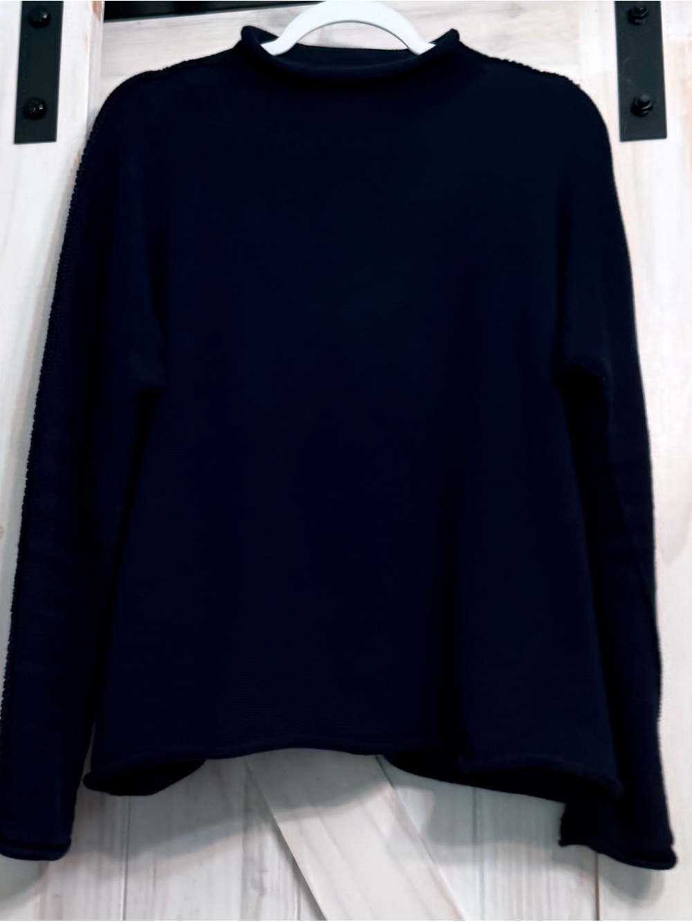 Like new! Frank and Eileen Navy Monterey roll neck sweater M.